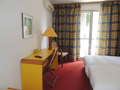 Imagen de la habitación del Hotel Tennis International. Foto 6