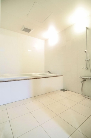 Imagen de la habitación del Hotel Tennoji Lagoon. Foto 18