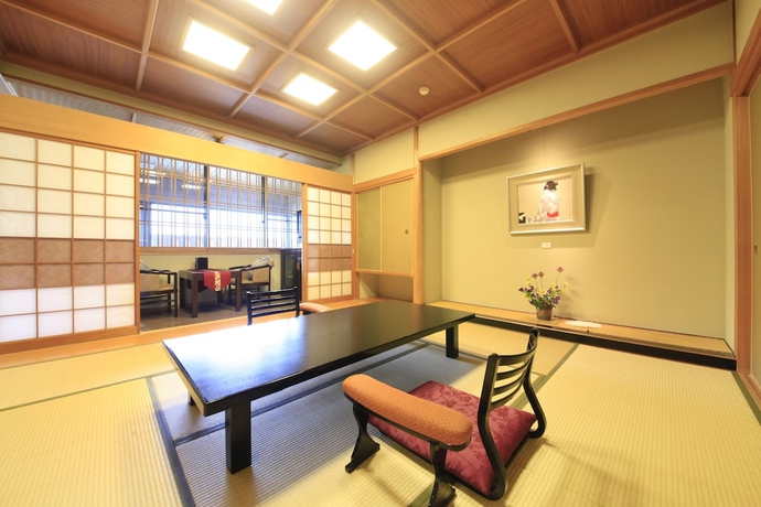 Imagen de la habitación del Hotel Tensui Saryo. Foto 9