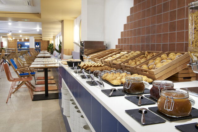 Imagen del bar/restaurante del Hotel Tent Lloret De Mar. Foto 2