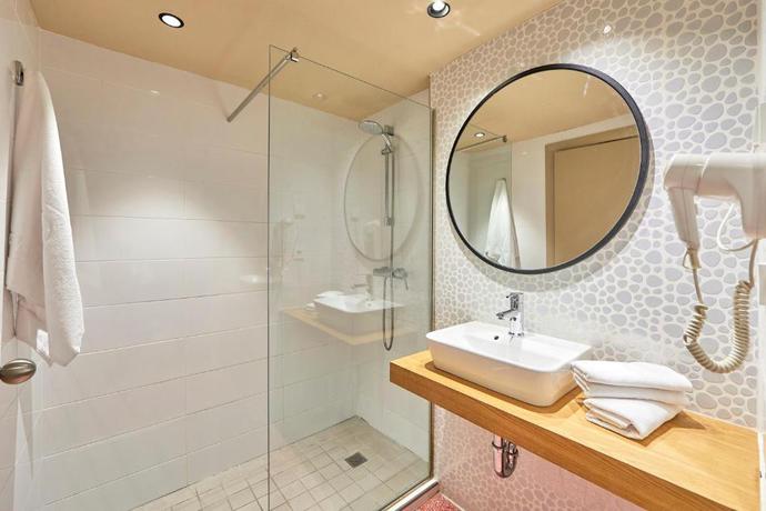 Imagen de la habitación del Hotel Tent Palmanova. Foto 5