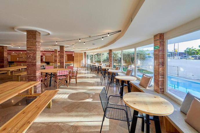 Imagen del bar/restaurante del Hotel Tent Playa De Palma. Foto 3