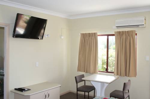 Imagen de la habitación del Hotel Tenterfield Motor Inn. Foto 6