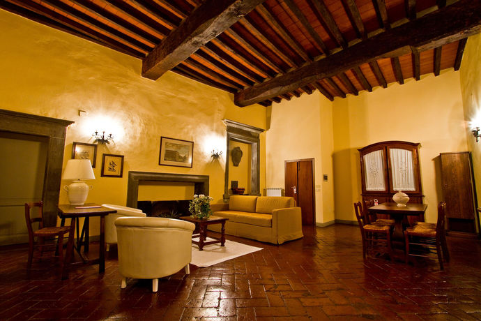 Imagen de los interiores del Hotel Tenuta Di Artimino. Foto 26