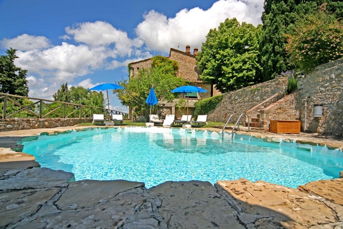 Imagen de la piscina del Hotel Tenuta Di Ricavo. Foto 14