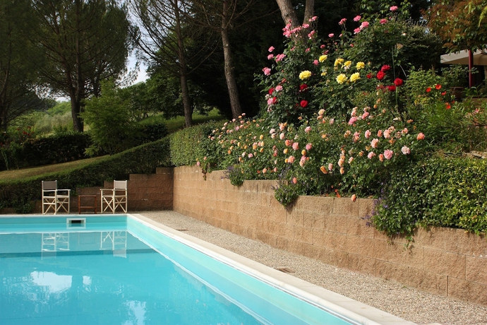 Imagen de la piscina del Hotel Tenuta Il Burchio. Foto 12