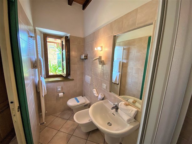 Imagen de la habitación del Hotel Tenuta La Lupa Country. Foto 7