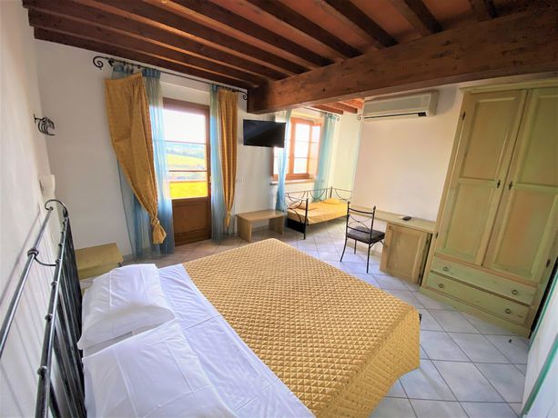 Imagen de la habitación del Hotel Tenuta La Lupa Country. Foto 11