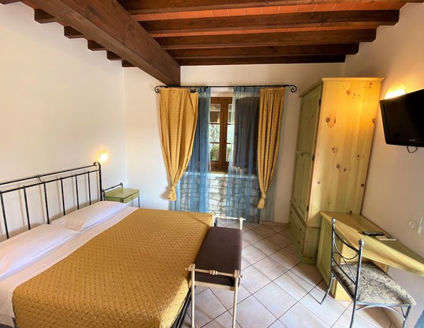 Imagen de la habitación del Hotel Tenuta La Lupa Country. Foto 15