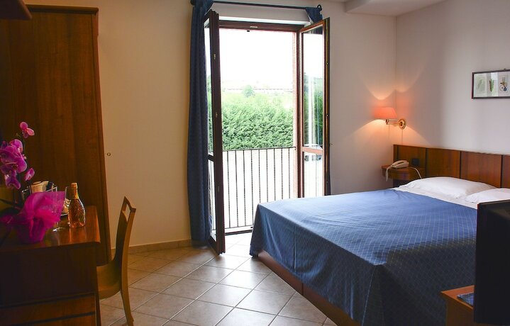 Imagen de la habitación del Hotel Tenuta Larenzania. Foto 17