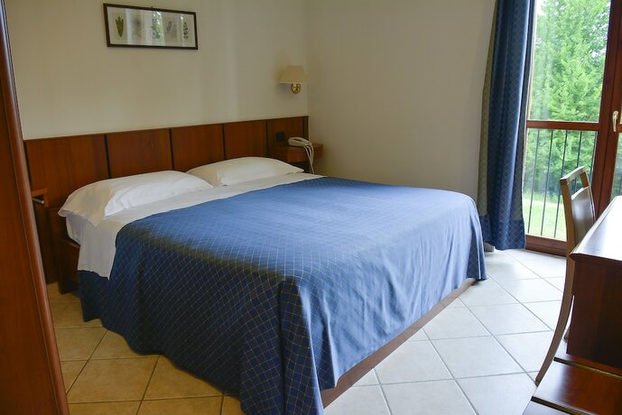 Imagen general del Hotel Tenuta Larenzania. Foto 13
