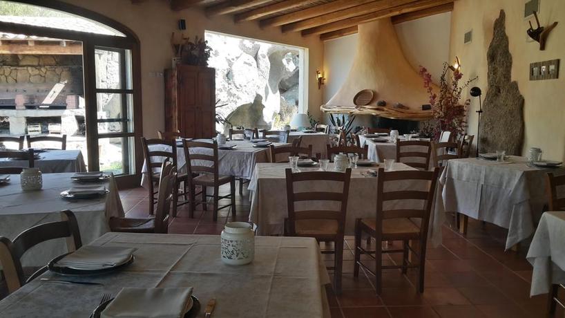 Imagen del bar/restaurante del Hotel Tenuta Pilastru. Foto 4