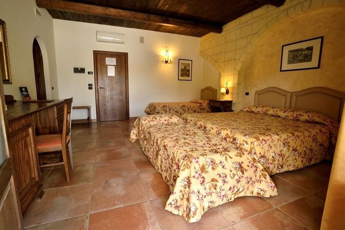 Imagen de la habitación del Hotel Tenuta San Francesco. Foto 7