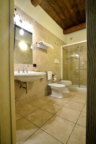 Imagen de la habitación del Hotel Tenuta San Francesco. Foto 13