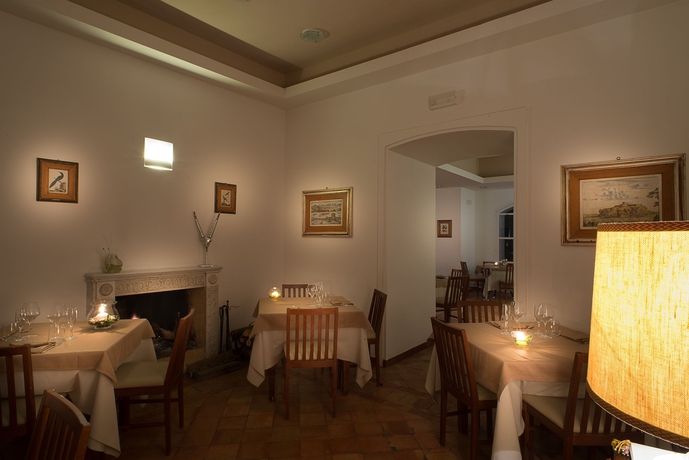 Imagen del bar/restaurante del Hotel Tenuta Torre Gaia. Foto 3