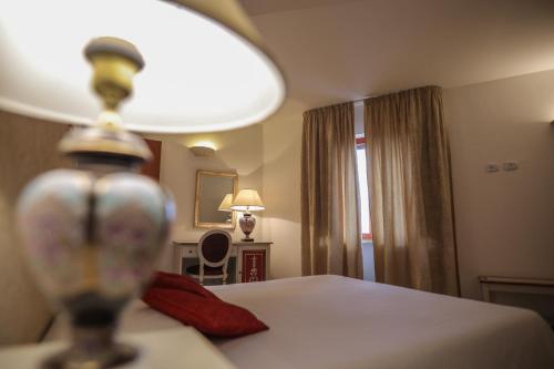 Imagen de la habitación del Hotel Tenute Al Bano. Foto 7