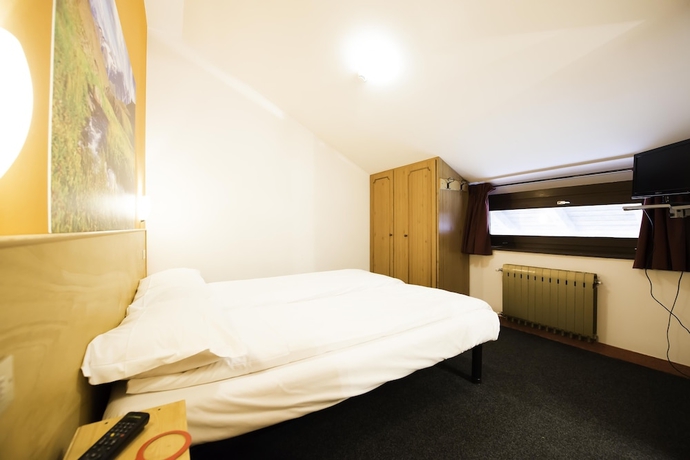 Imagen de la habitación del Hotel Teola. Foto 2