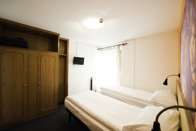 Imagen de la habitación del Hotel Teola. Foto 5