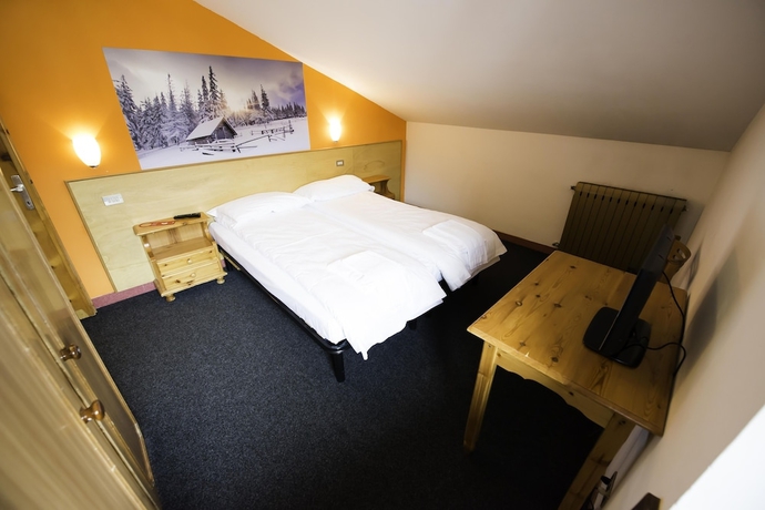 Imagen de la habitación del Hotel Teola. Foto 9