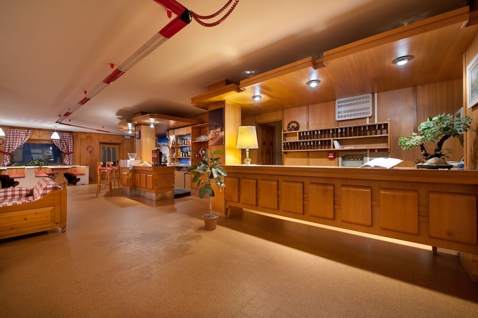 Imagen de los interiores del Hotel Teola. Foto 14