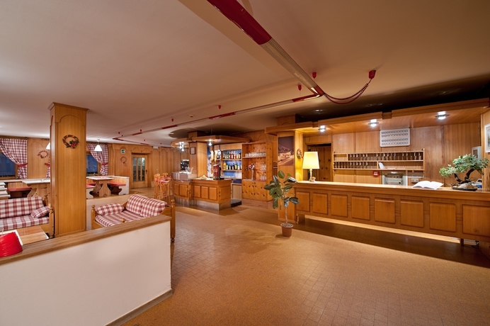 Imagen de los interiores del Hotel Teola. Foto 15