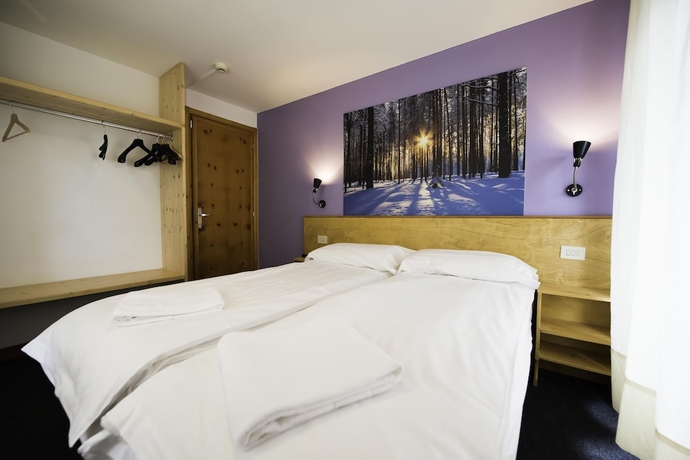 Imagen de la habitación del Hotel Teola. Foto 12