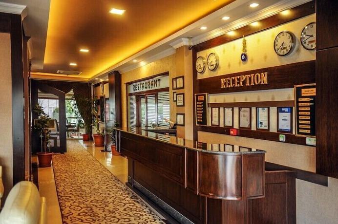Imagen de los interiores del Hotel Teona, Izmit. Foto 17