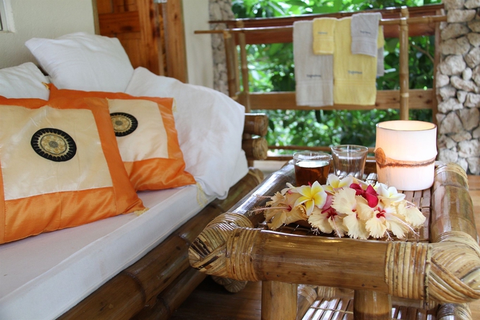 Imagen de la habitación del Hotel Tepanee Beach Resort. Foto 3