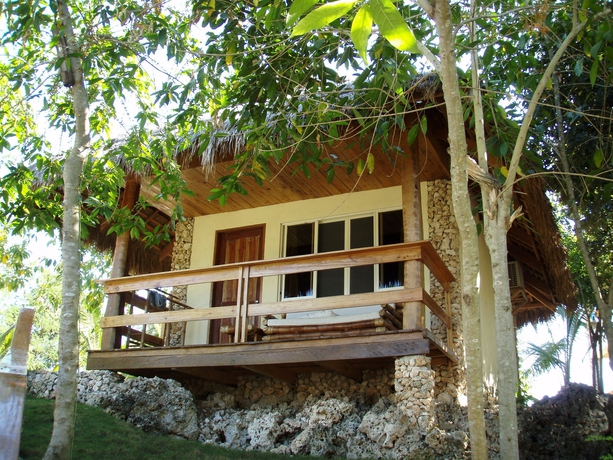 Imagen de la habitación del Hotel Tepanee Beach Resort. Foto 10