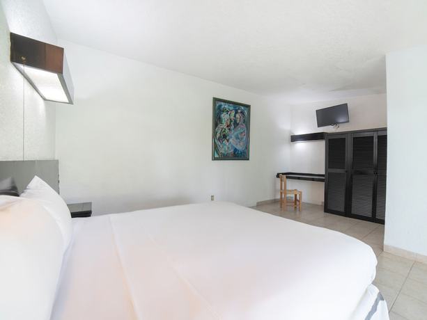 Imagen de la habitación del Hotel Teques Palace. Foto 14