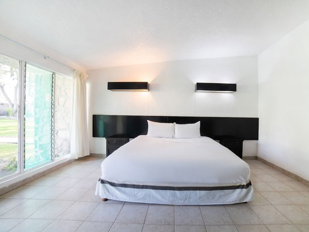 Imagen de la habitación del Hotel Teques Palace. Foto 15