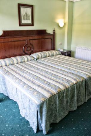 Imagen de la habitación del Hotel Tereñes Costa. Foto 4