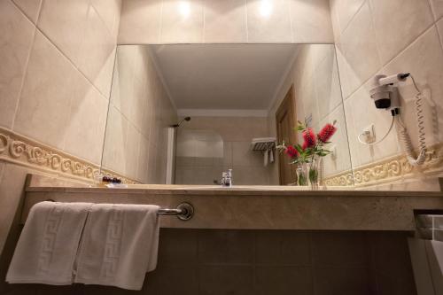 Imagen de la habitación del Hotel Tereñes Costa. Foto 6