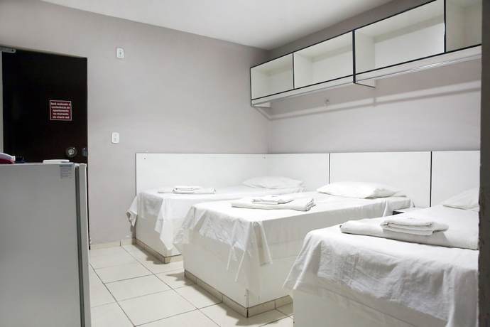 Imagen de la habitación del Hotel Teresina. Foto 15