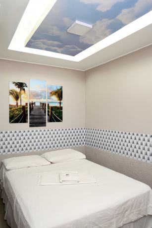 Imagen de la habitación del Hotel Teresina. Foto 19