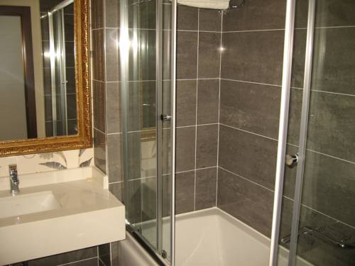 Imagen de la habitación del Hotel Termal Elit. Foto 3