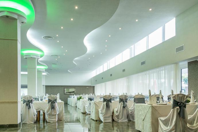 Imagen del bar/restaurante del Hotel Termal. Foto 2