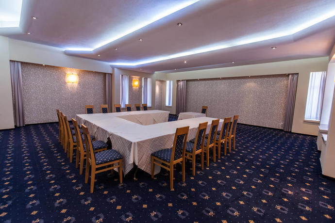 Imagen de los interiores del Hotel Termal. Foto 8