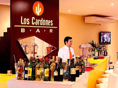 Imagen del bar/restaurante del Hotel Termal Los Cardones. Foto 6