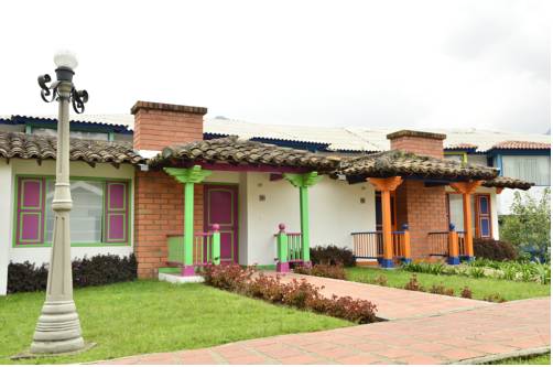 Imagen de la habitación del Hotel Termales El Oto&ntilde;o. Foto 3