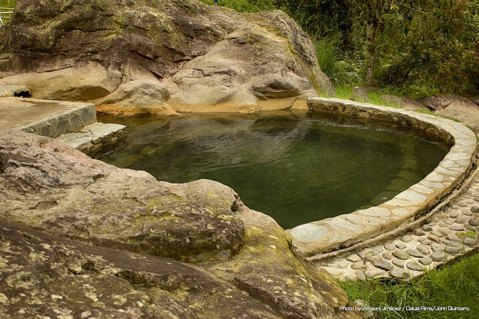 Imagen de la piscina del Hotel Termales San Vicente. Foto 19