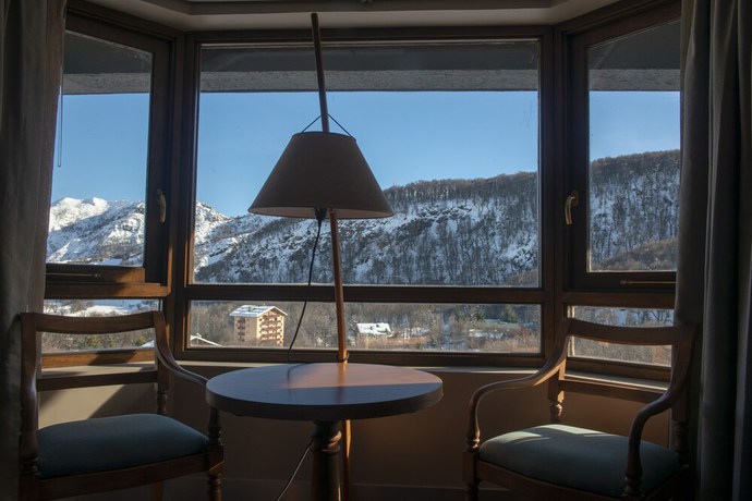 Imagen de la habitación del Hotel Termas Chill&aacute;n. Foto 4