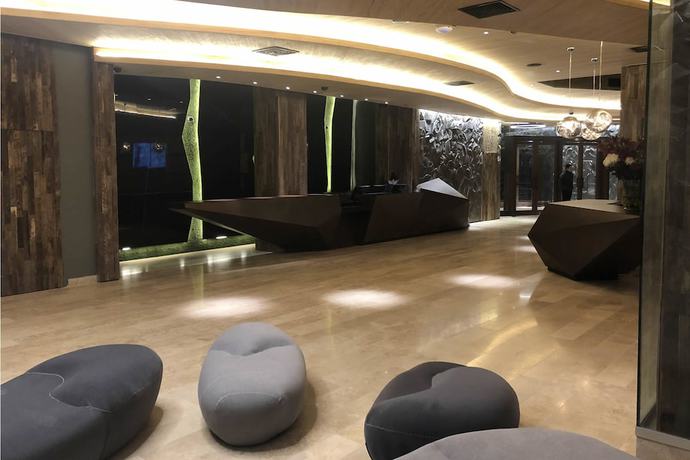 Imagen de los interiores del Hotel Termas Chill&aacute;n. Foto 19