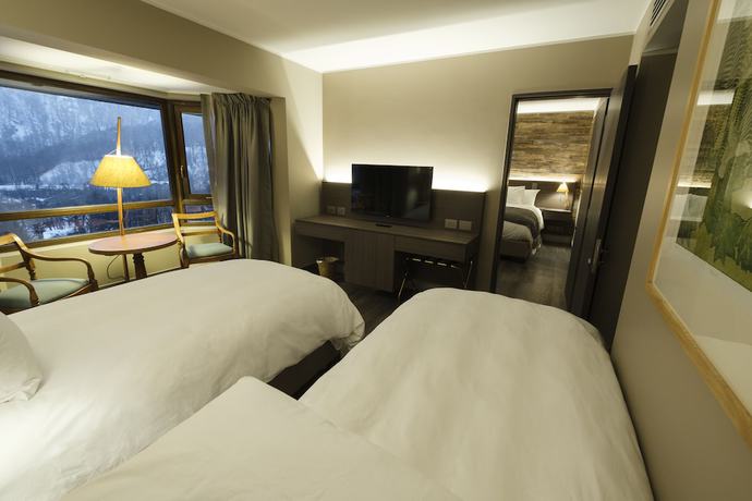 Imagen de la habitación del Hotel Termas Chill&aacute;n. Foto 13