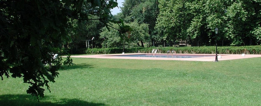 Imagen de la piscina del Hotel Termas De Cuntis Castro Do Balneario. Foto 18