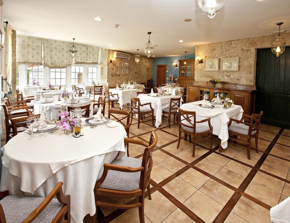 Imagen del bar/restaurante del Hotel Termas De Cuntis Castro Do Balneario. Foto 6