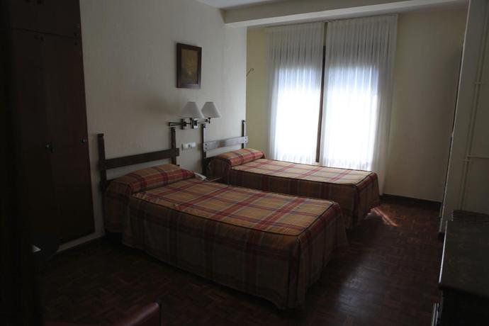Imagen de la habitación del Hotel Termas de Lierganes. Foto 6