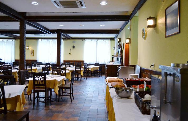 Imagen del bar/restaurante del Hotel Termas de Lierganes. Foto 3