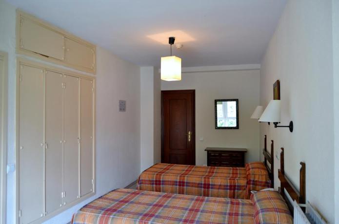Imagen de la habitación del Hotel Termas de Lierganes. Foto 8