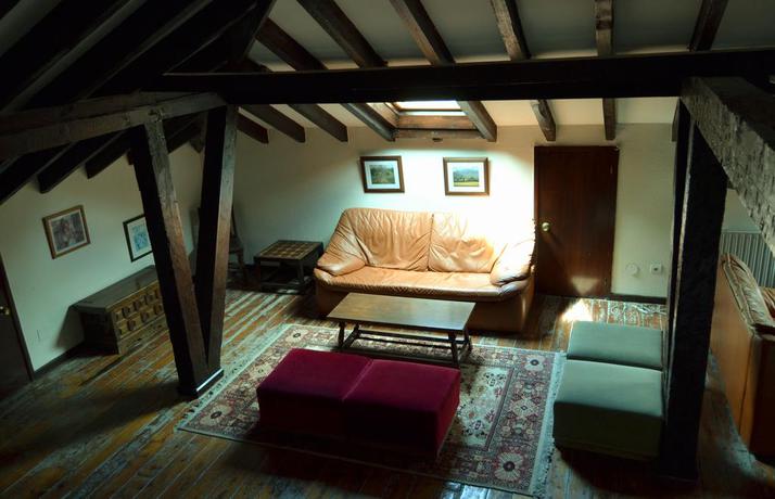 Imagen de los interiores del Hotel Termas de Lierganes. Foto 14